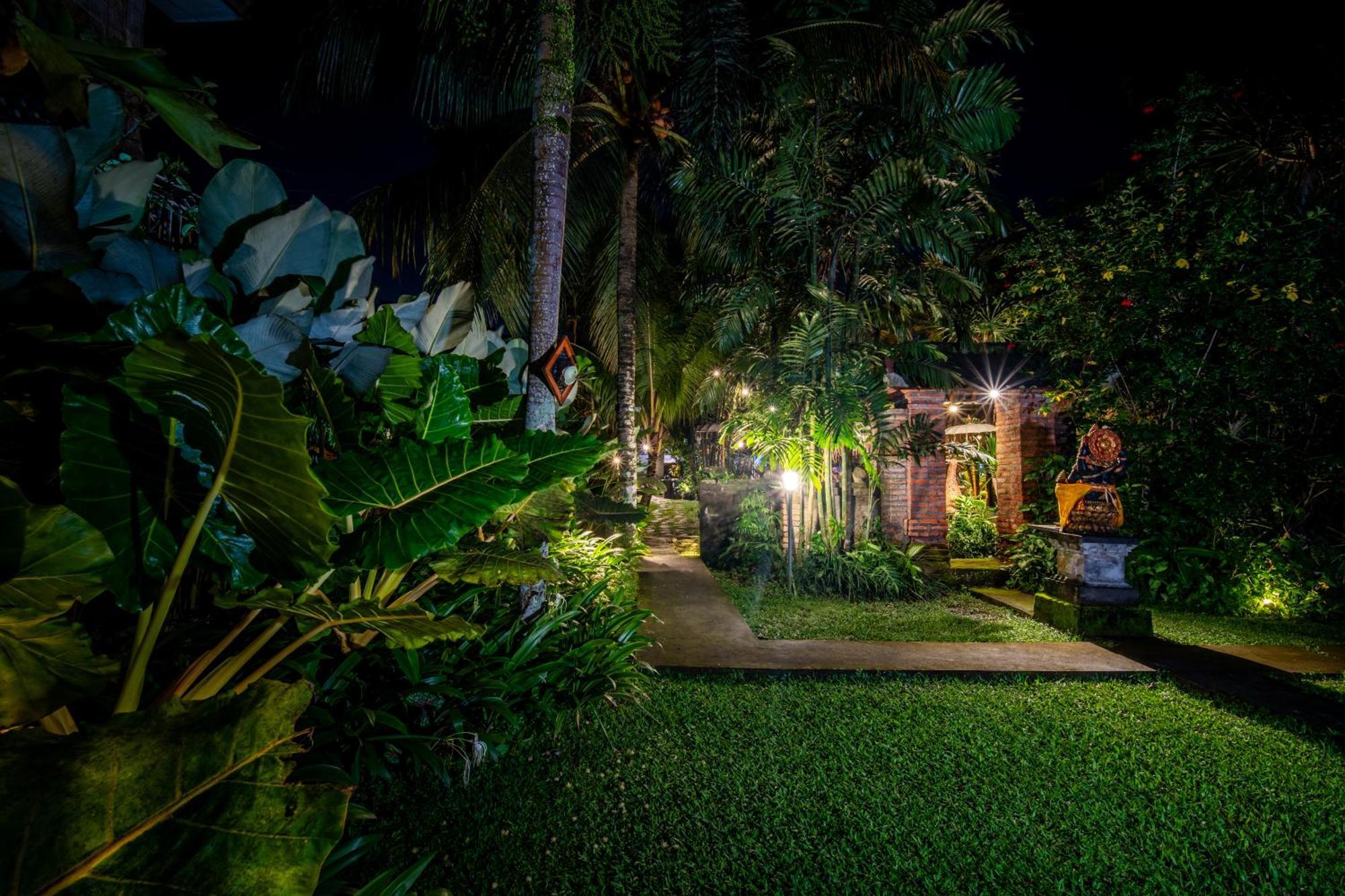 Alit Bungalow Ubud Hotel Exterior photo